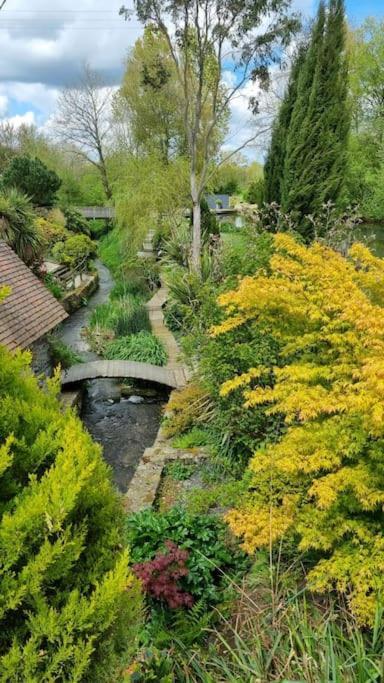 Villa Ancien Moulin Pres D'Un Ruisseau à Sallen Extérieur photo